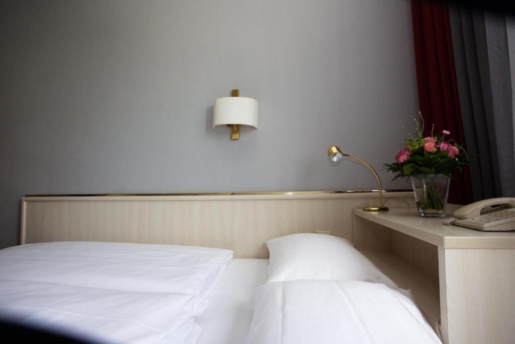 Berlin Plaza Hotel Am Kurfuerstendamm Ruang foto