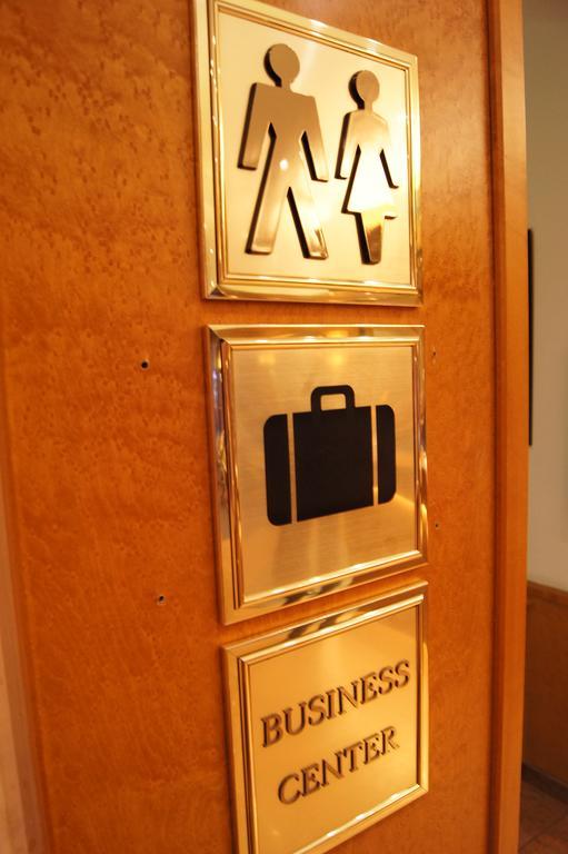 Berlin Plaza Hotel Am Kurfuerstendamm Bagian luar foto